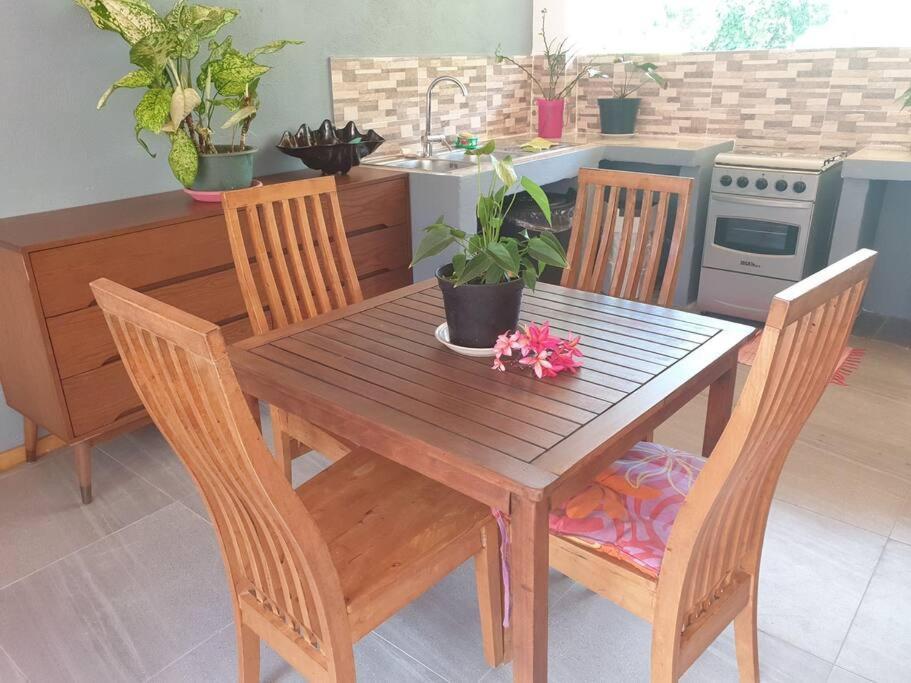 Ohana Location Ravissant Appart Spacieux Parking Gratuit A Uturoa Apartment Bagian luar foto